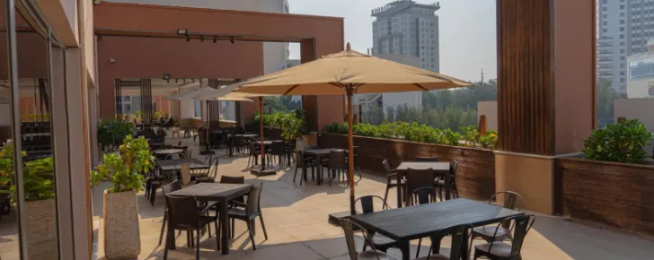 کافه بوم لانژ کیش