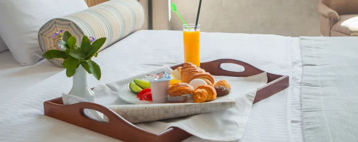 فرق هتل آل و یوآل در چیست؟